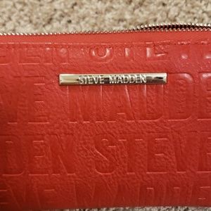 Red Wallet